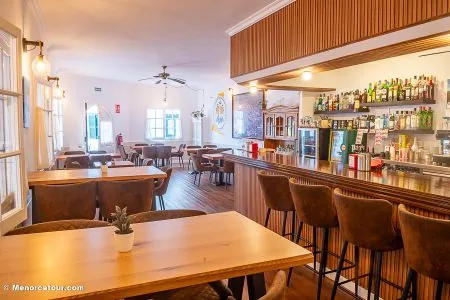 Bar LaKaña en Sant Lluís, Menorca