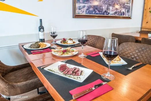 Plato del Bar LaKaña, Sant Lluís